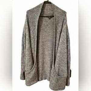 Cozy Gray Women's Sweater Lee 1X Like New 100% Acrylic